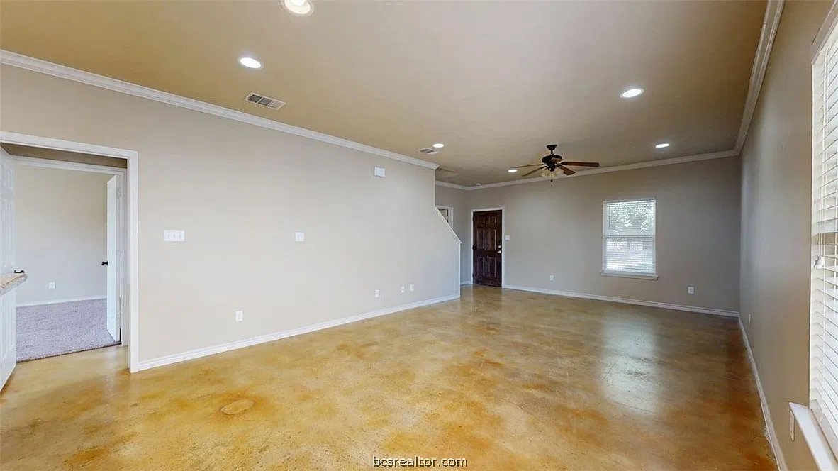 4 bed, 4.0 bath, 1815 sqft, $2,500 — Photo 4