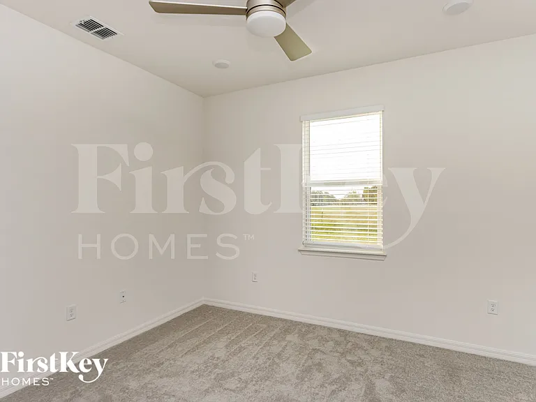 588 Crown Rose Dr — Photo 9