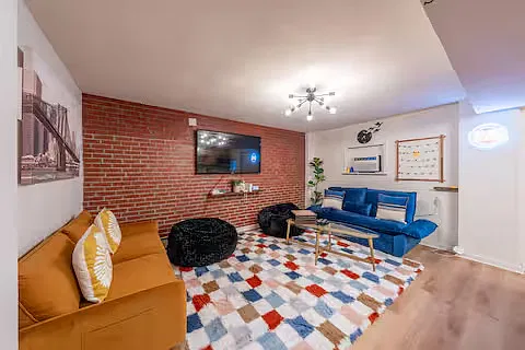 5 bed, 2000 sqft, $6,500 — Photo 3
