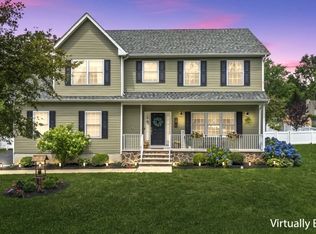 15 Broad St, Three Bridges, NJ 08887