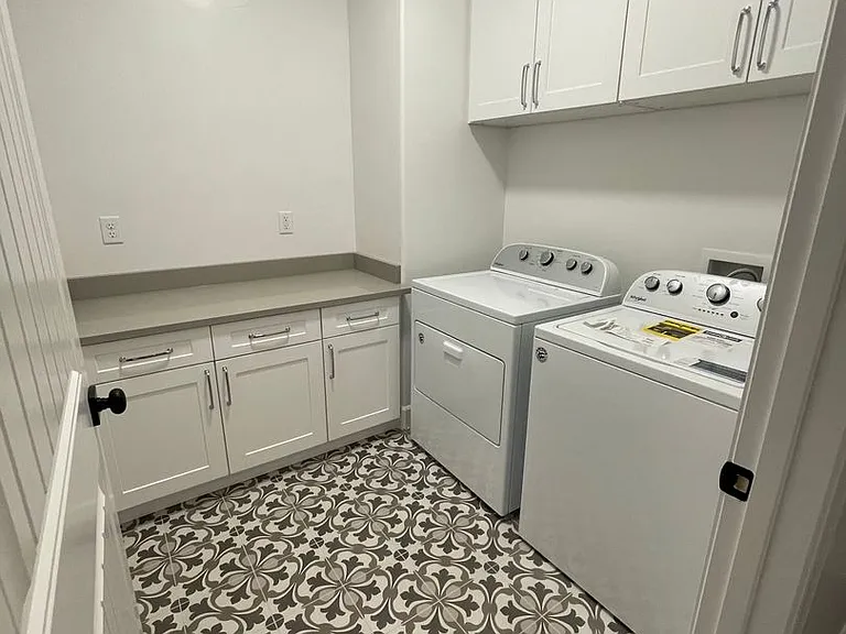 1013 N 1030 W — Photo 12