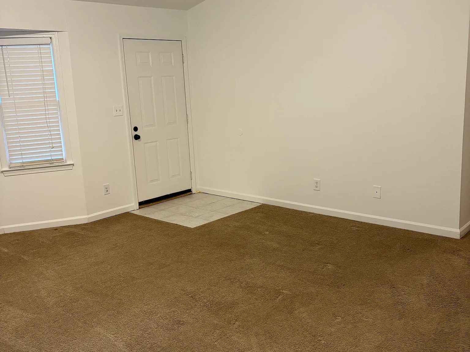358 Johnson Dr — Photo 2