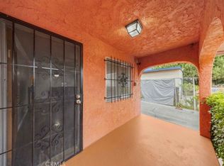 157 E 70th St, Los Angeles, CA 90003