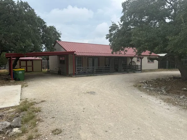 551 Ramblewood Dr, Canyon Lake, TX 78133