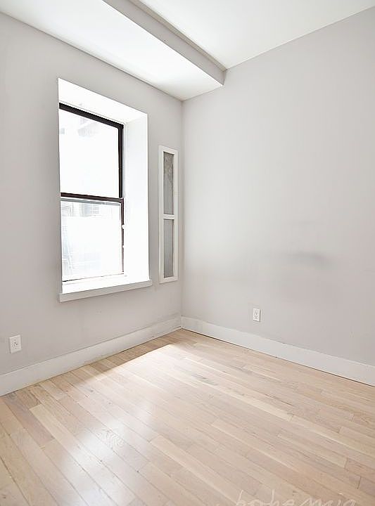 2nd image of 529 W 158th St APT 1D