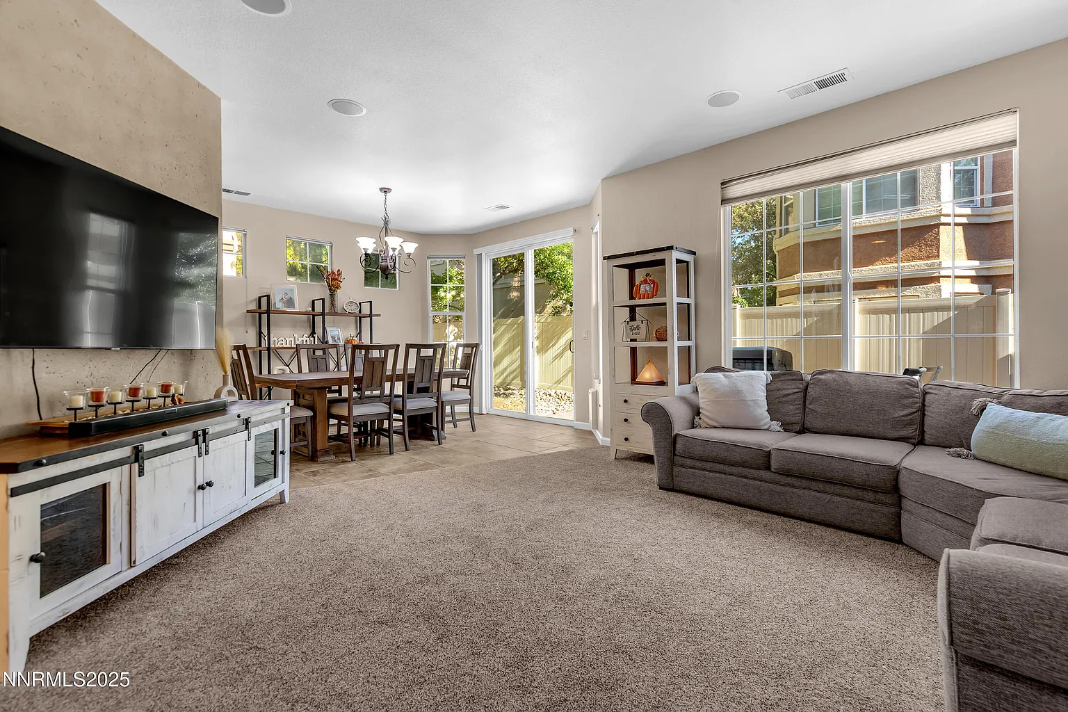 1811 Stetson Dr photo 1