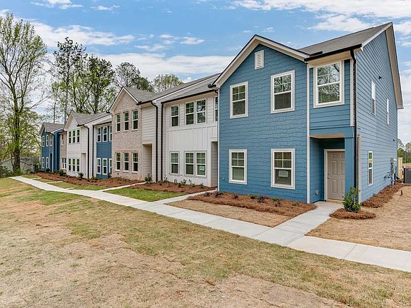 Note Sample product photo. Actual exterior and interior selections may vary by homesite.