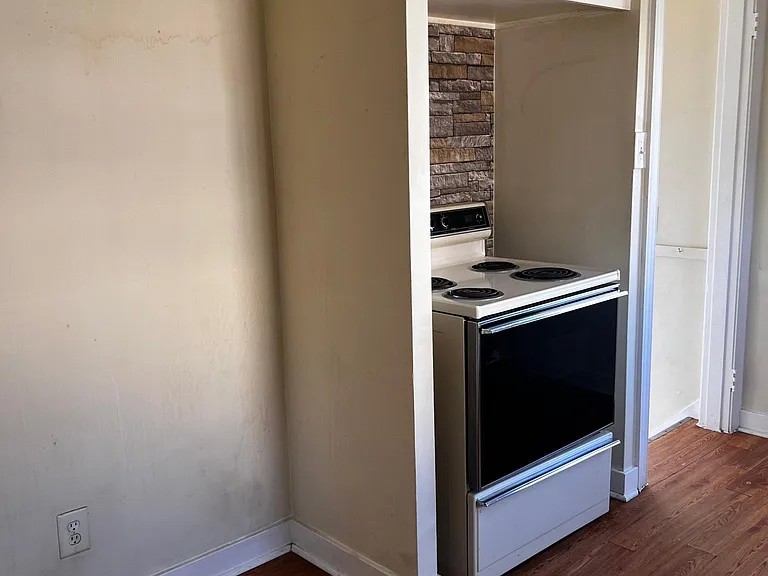 Stove will stay