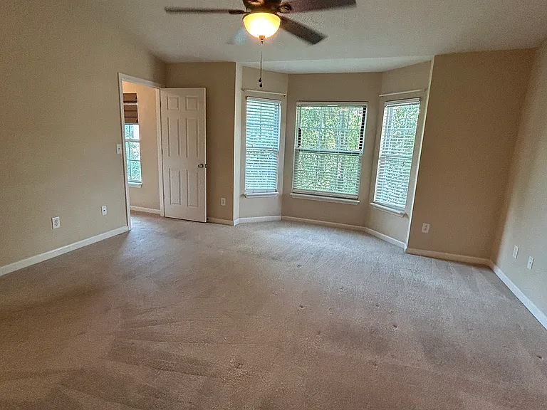 8268 Jo Ellen Dr — Photo 17