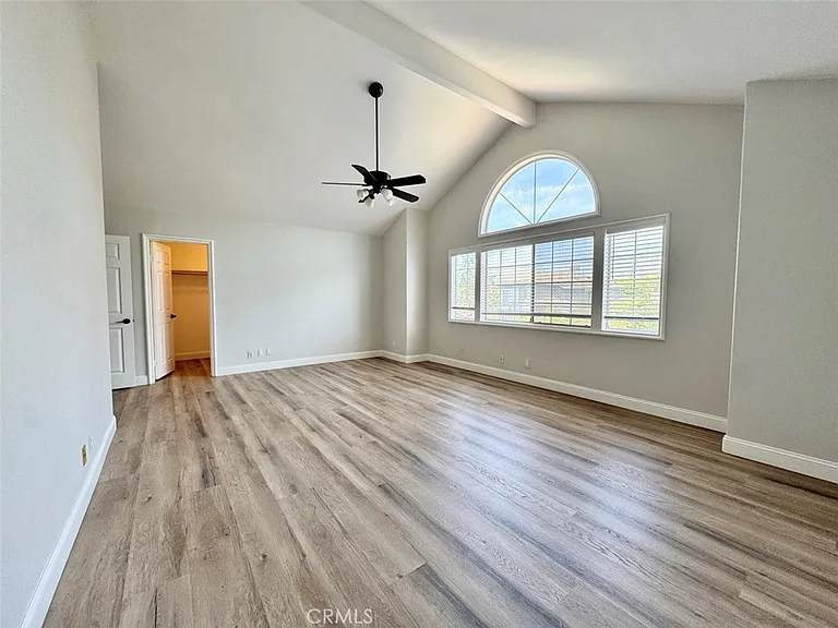 22511 Peartree — Photo 22