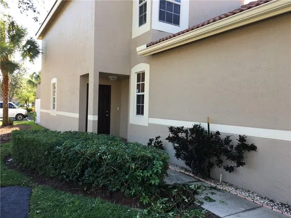 901 Sevilla Cir, Fort Lauderdale, FL 33326