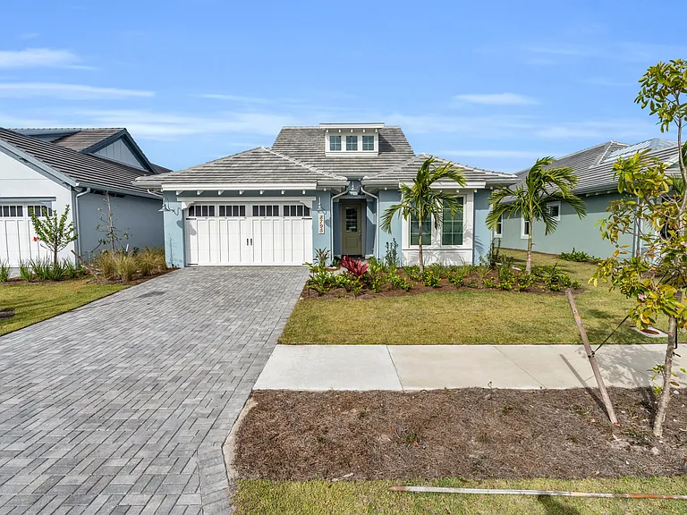 8795 Calypso Ct — Photo 3