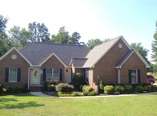 9009 Racine Rd, Pleasant Garden, NC 27313