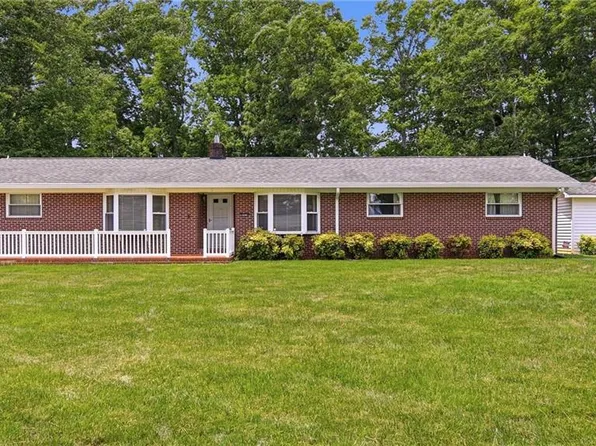 8340 Red Bank Rd, Germanton, NC 27019