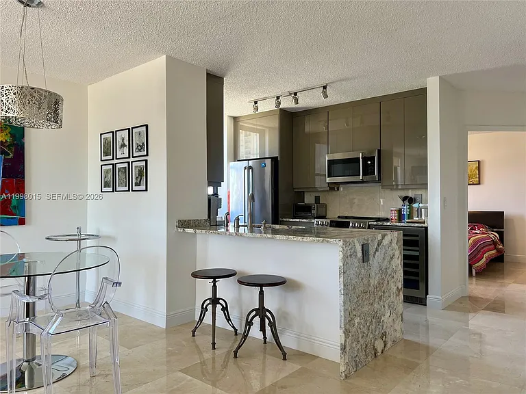 651 Okeechobee Blvd #811 — Photo 13