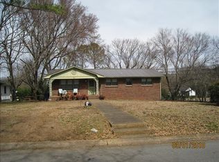 301 Lenlock Dr, Anniston, AL 36206