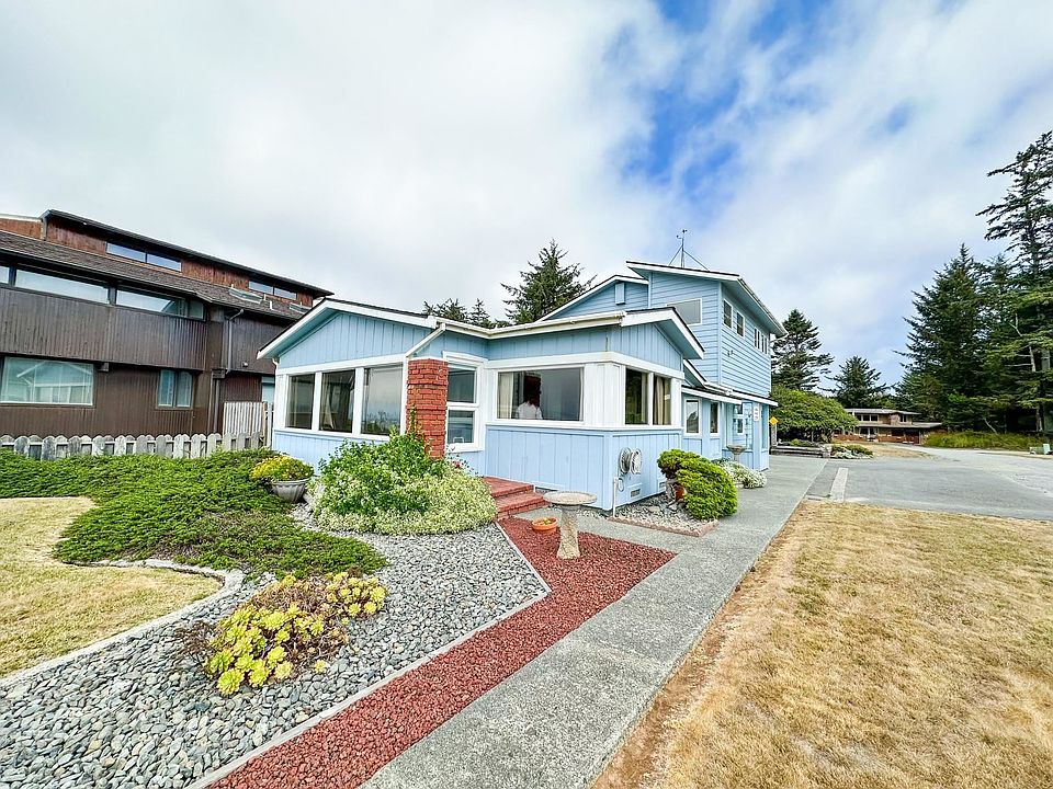 1st image of 606 N Pebble Beach Dr