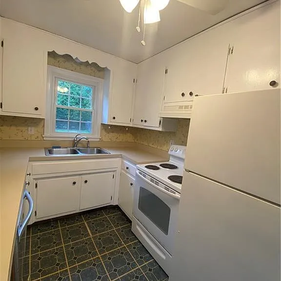 8 Overlook Ave — Photo 3