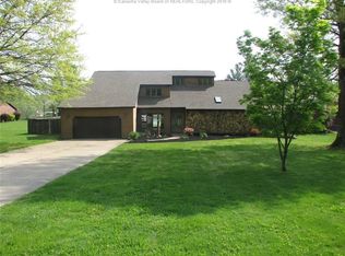 10658 Winfield Rd, Winfield, WV 25213