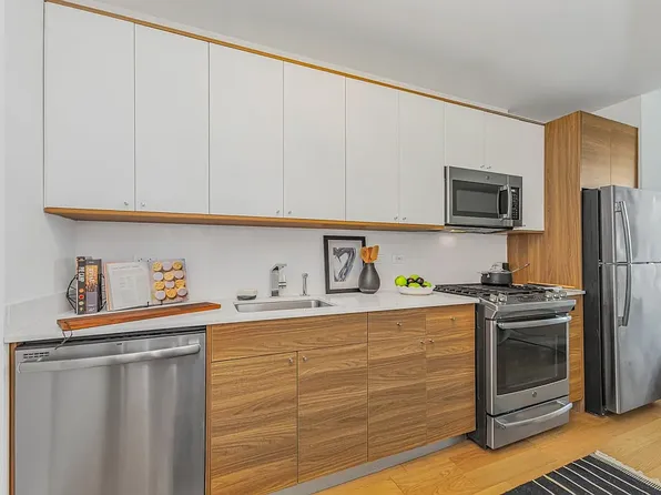 43-22 Queens St, Long Island City, NY