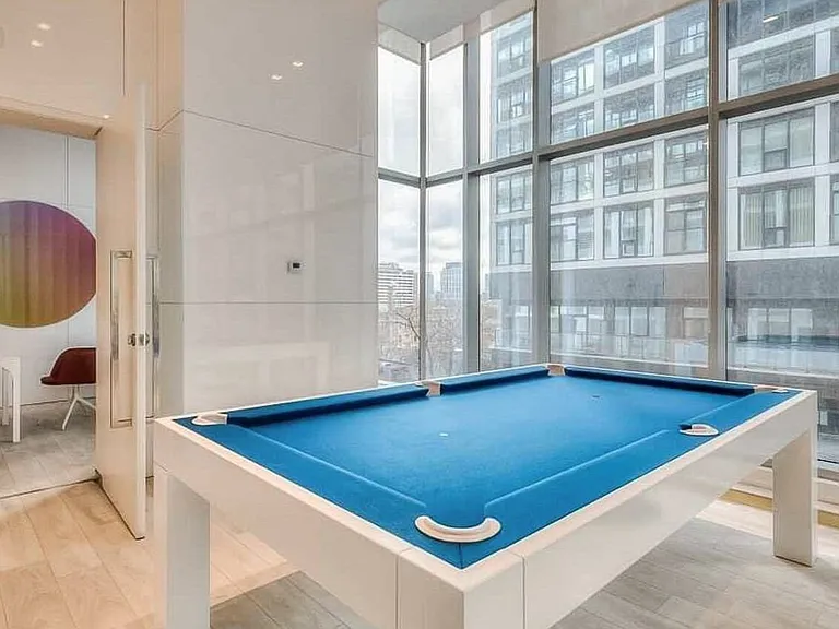 251 Jarvis St #1806B — Photo 11