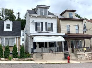 1702 W End Ave, Pottsville, PA 17901