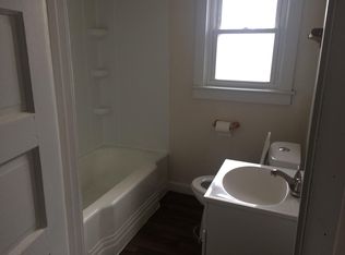 22 1/2 Howard St, Springfield, OH 45503