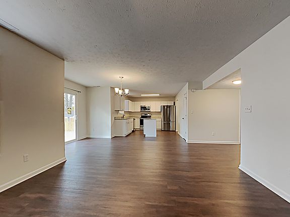 3rd image of 5635 Nuckols Ct