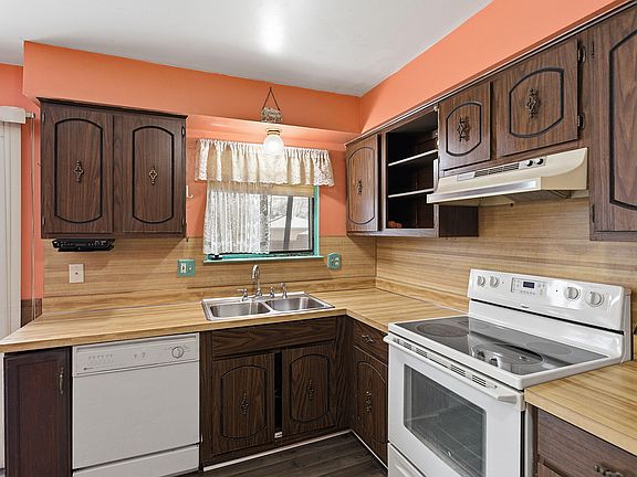 5th image of 12111 Inkster Rd