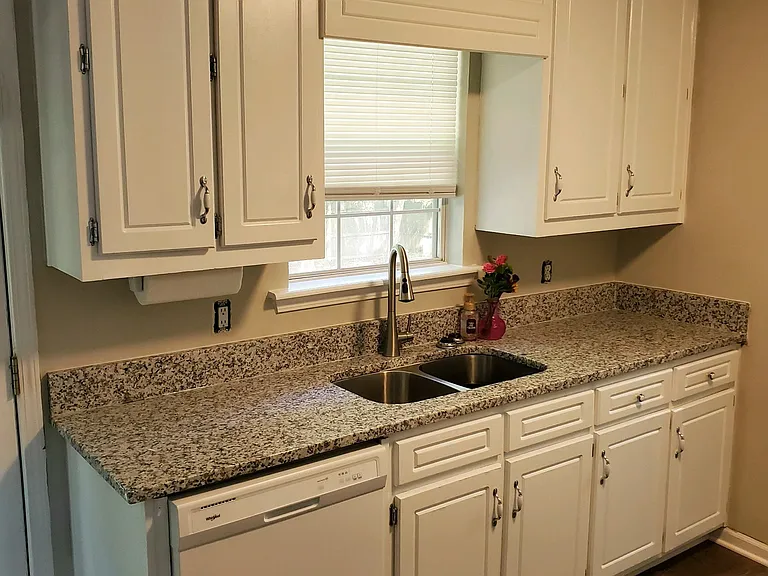 4130 Janel Ln — Photo 3
