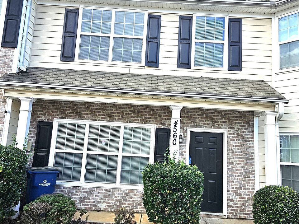 1st image of 4560 Parkway Cir