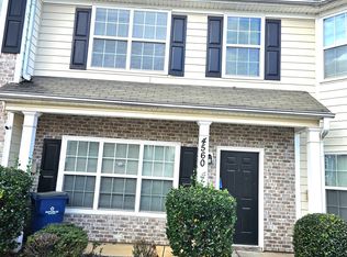 4560 Parkway Cir, College Park, GA 30349