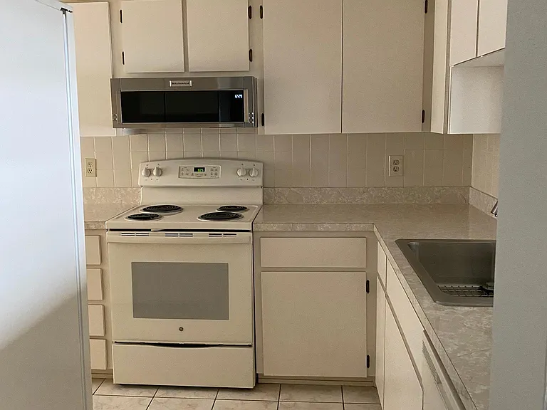 8211 Brent St #814 — Photo 16