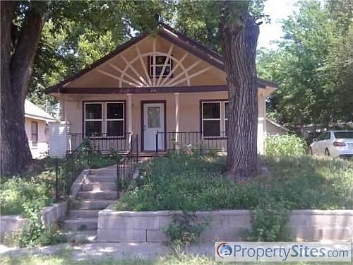 1st image of 409 SW 27th St