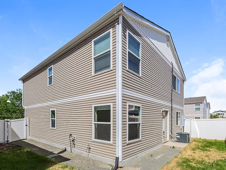 18619 E 46th Pl — Photo 16