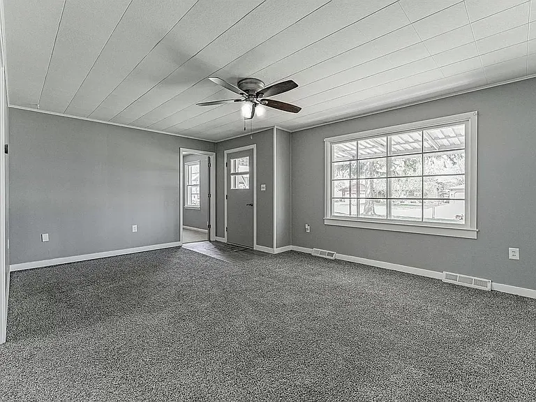 1625 Pulaski St — Photo 17