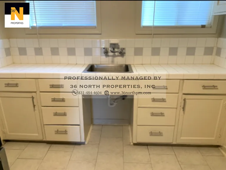 Sanborn Place Apartments — Photo 16