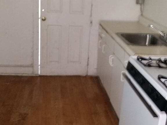 1st flr kitchen