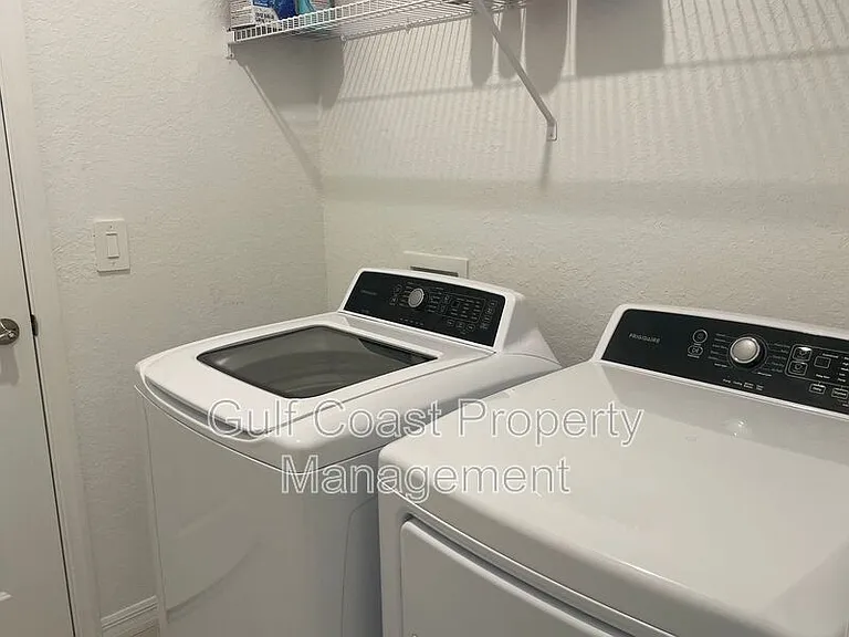 11141 Pinot Dr — Photo 32