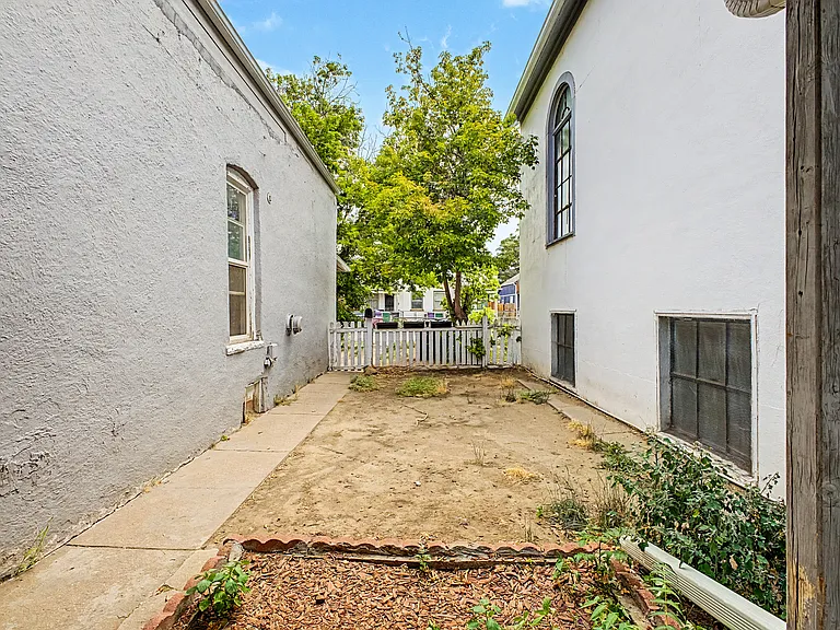 4731 N Vine St — Photo 14