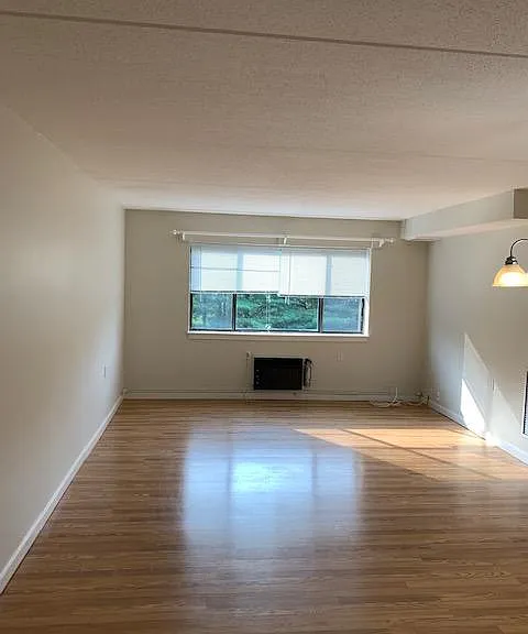 4975 Washington St #412 — Photo 4