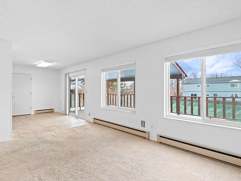 1009 S Lewiston Way — Photo 19