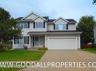 2540 NW 157th St, Clive, IA 50325