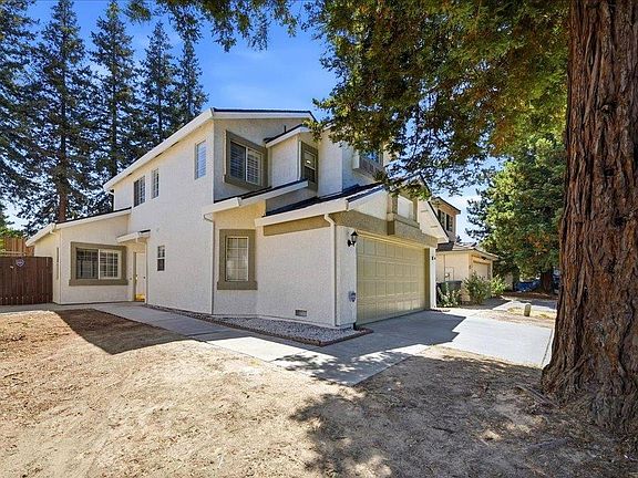 3rd image of 8433 Oakenshield Cir