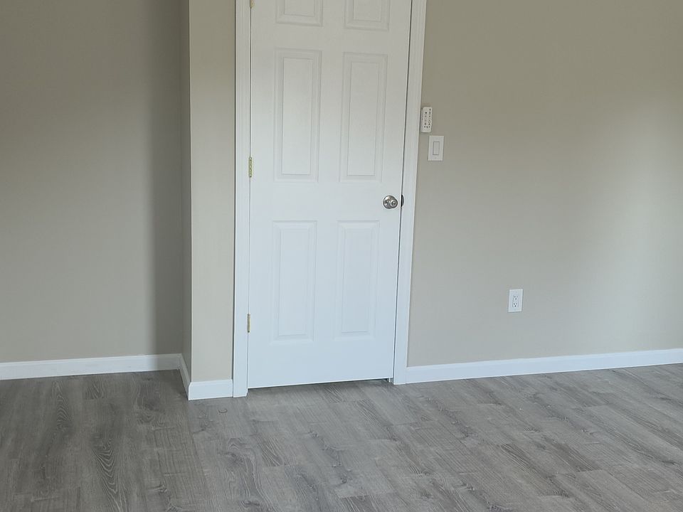 1st image of 410 Miller Shaft Rd