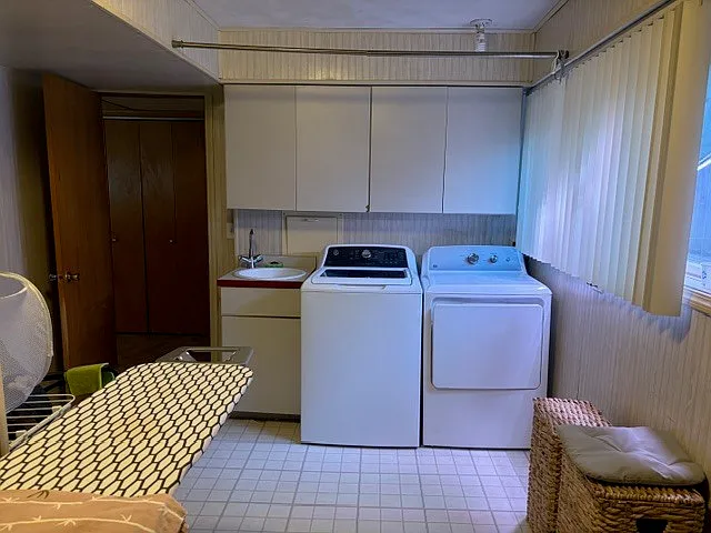 720 N Broadway Ave — Photo 16