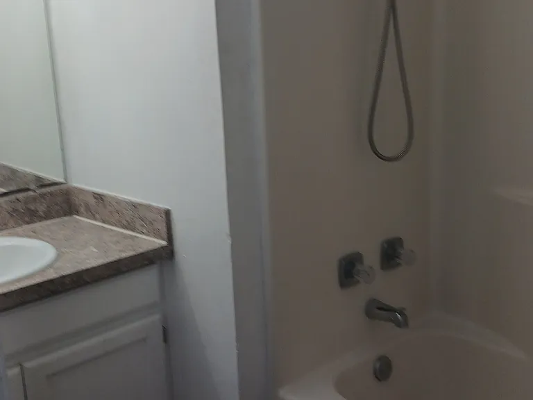 608 Race St — Photo 8
