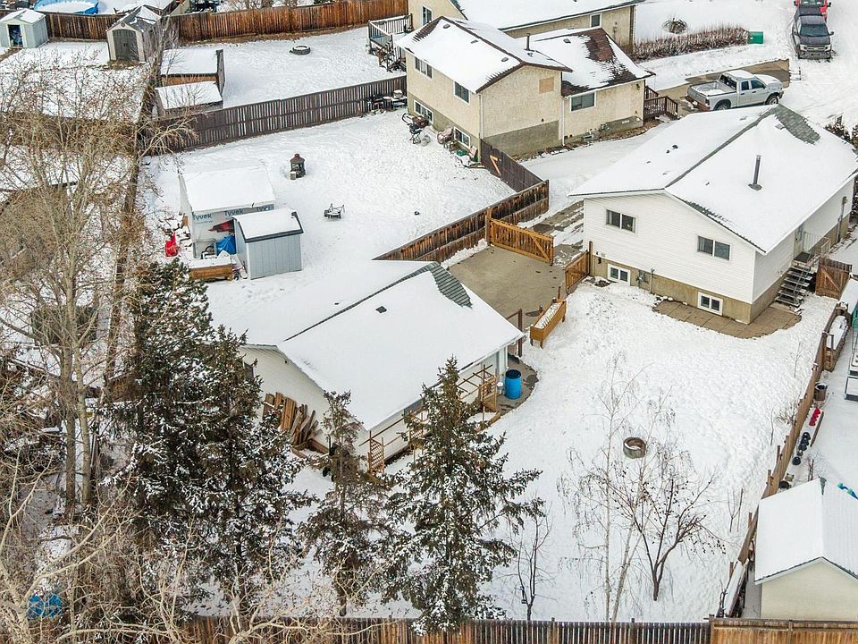 1st image of 107 Warwick Rd NW