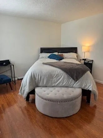 3 bed, 10890 sqft, $1,025 — Photo 1