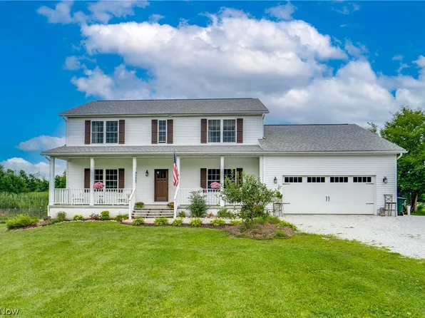 7253 Edison St NE, Hartville, OH 44632